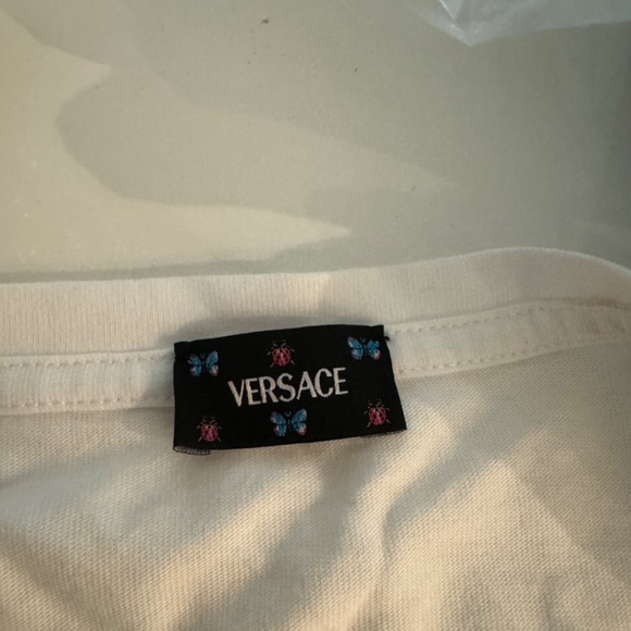 Versace - Picture 2 of 3